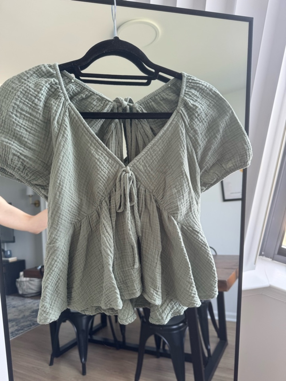Francesca's Collections Sage Green Tie-Front Peplum Gauze Top